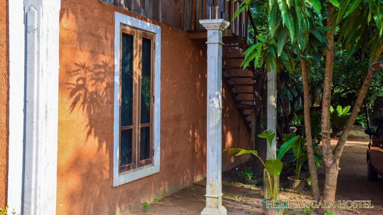 Pidurangala Hostel Sigiriya Esterno foto